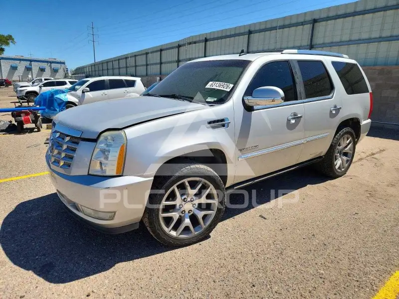 2010 Cadillac ESCALADE фото