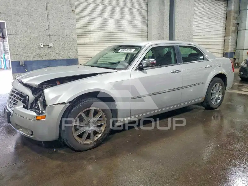 2010 Chrysler 300 фото