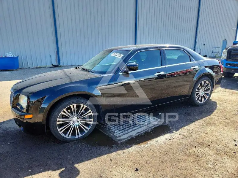 2010 Chrysler 300 фото