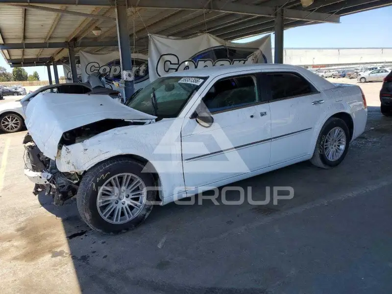 2010 Chrysler 300 фото