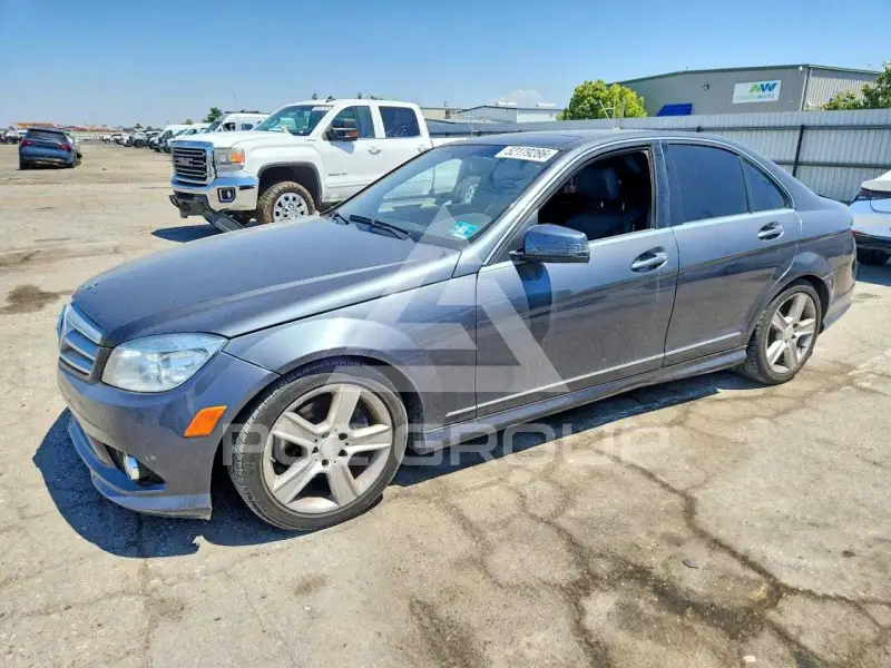 2010 Mercedes Benz C-Class фото