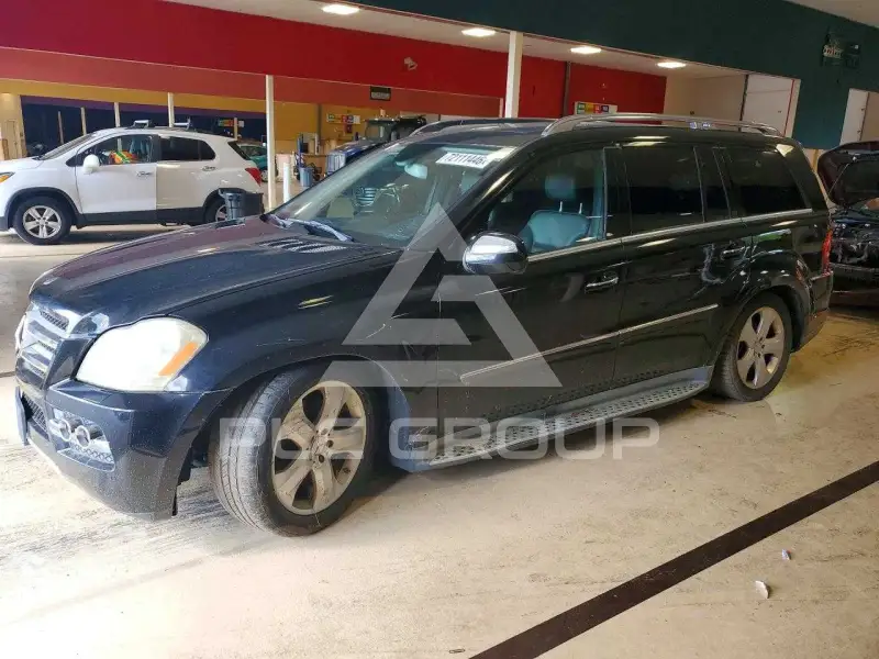 2010 Mercedes Benz GL-Class photo