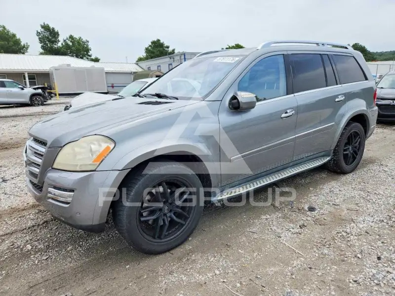 2010 Mercedes Benz GL-Class photo