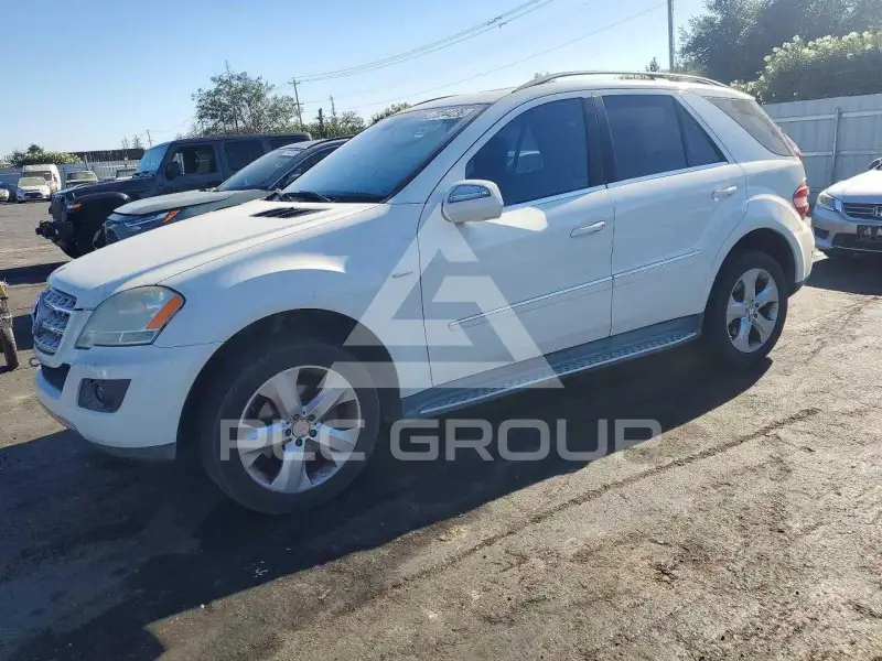 2010 Mercedes Benz ML-Class фото