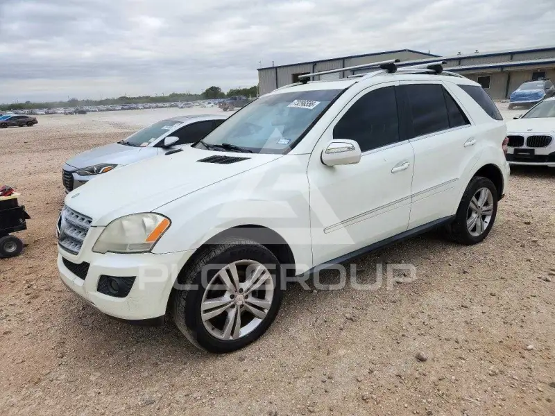 2010 Mercedes Benz ML-Class фото