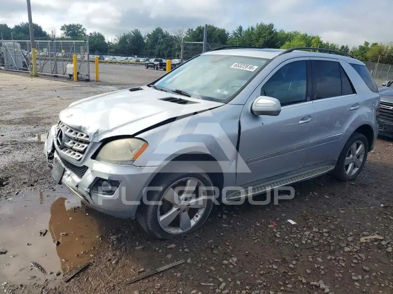 2010 Mercedes Benz ML-Class фото