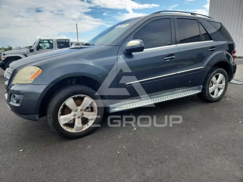 2010 Mercedes Benz ML-Class фото