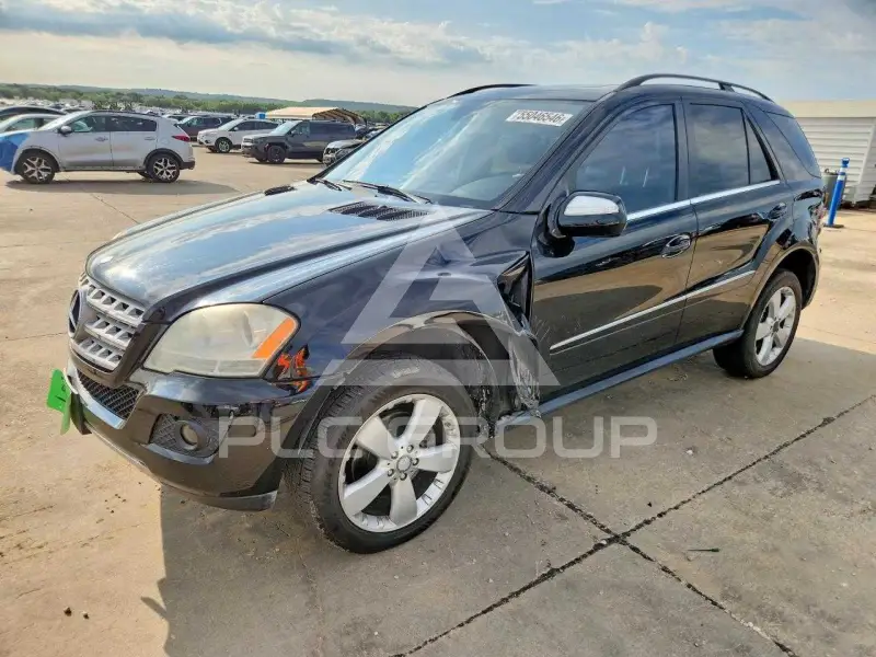2010 Mercedes Benz ML-Class фото