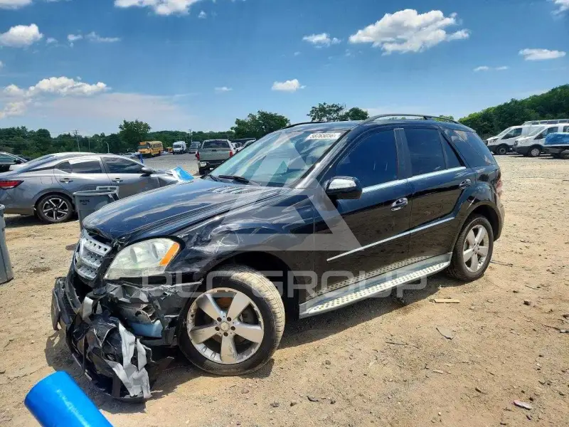 2010 Mercedes Benz ML-Class фото