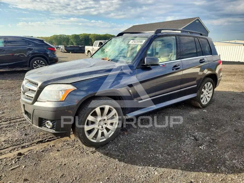 2010 Mercedes Benz GLK-Class photo