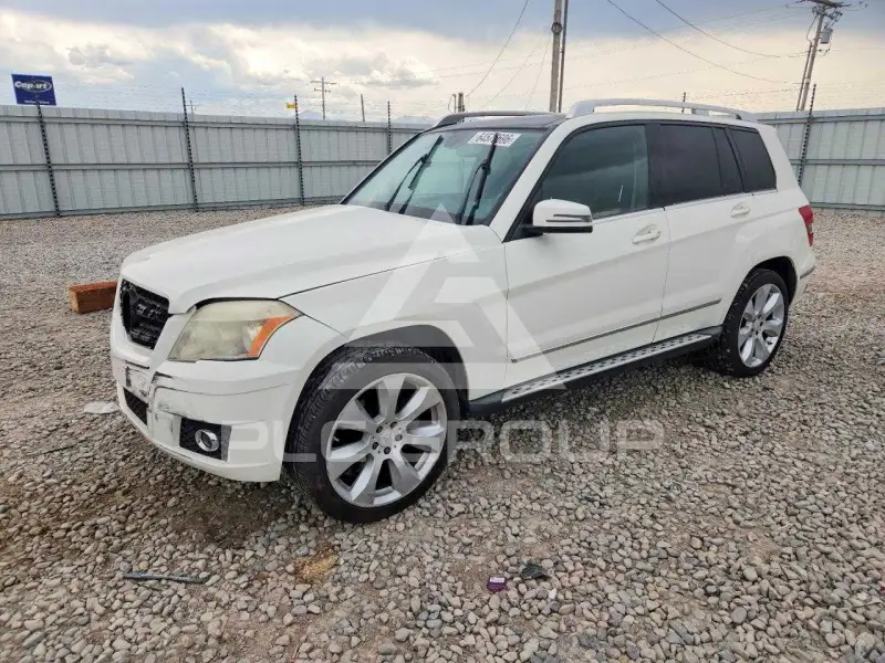 2010 Mercedes Benz GLK-Class photo