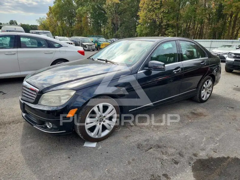 2010 Mercedes Benz C-Class фото