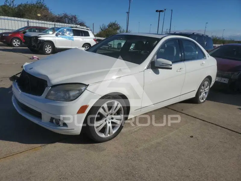 2010 Mercedes Benz C-Class фото
