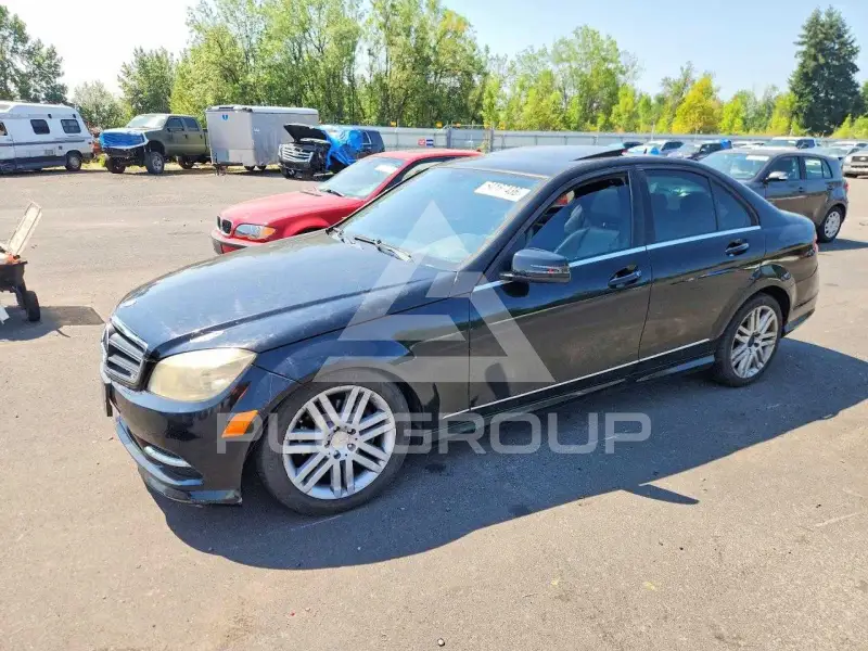 2010 Mercedes Benz C-Class фото