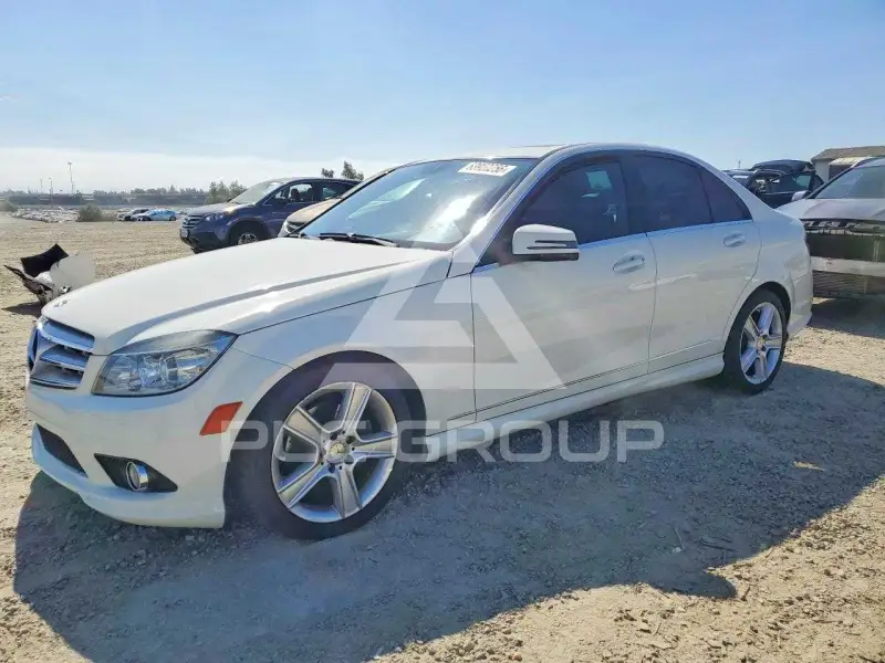 2010 Mercedes Benz C-Class photo