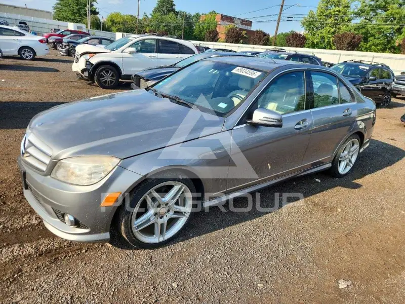 2010 Mercedes Benz C-Class photo