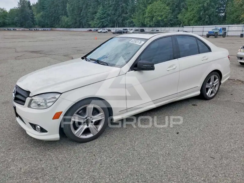 2010 Mercedes Benz C-Class photo
