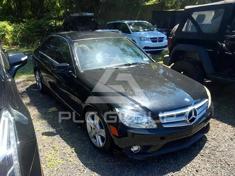 2010 Mercedes Benz C-Class фото