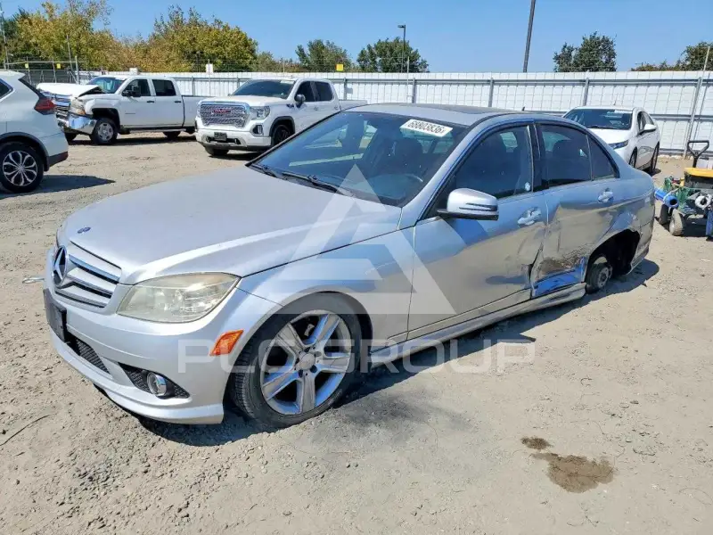 2010 Mercedes Benz C-Class фото