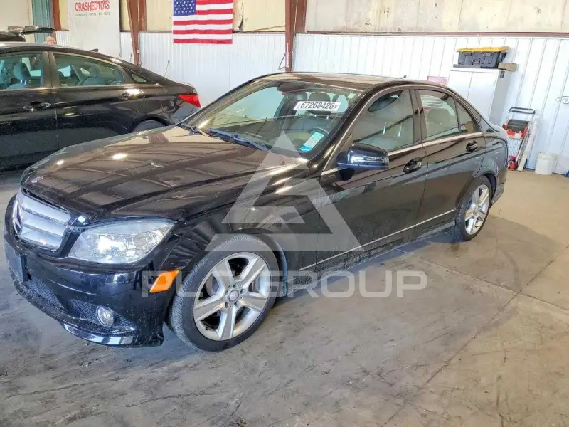 2010 Mercedes Benz C-Class фото