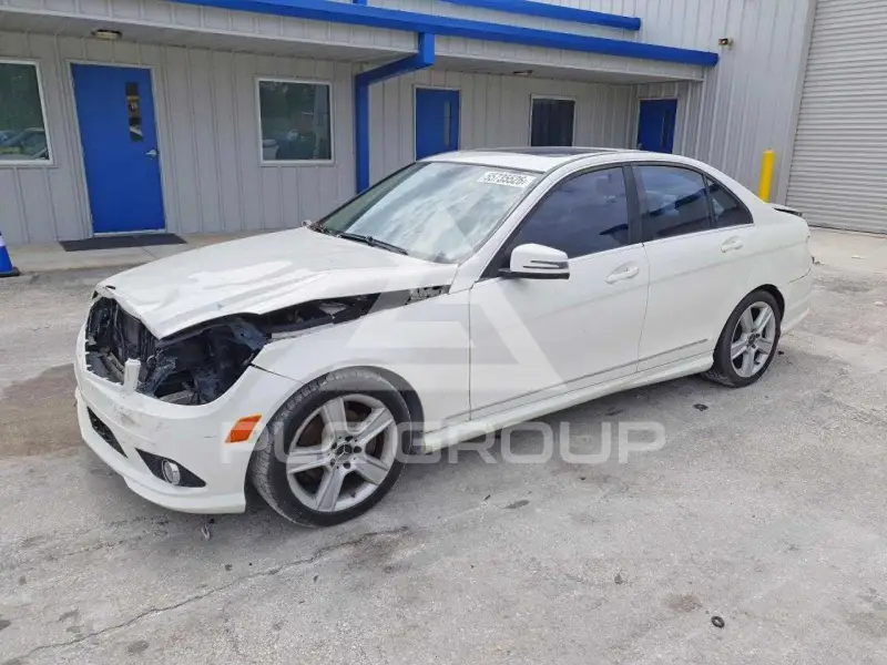 2010 Mercedes Benz C-Class photo