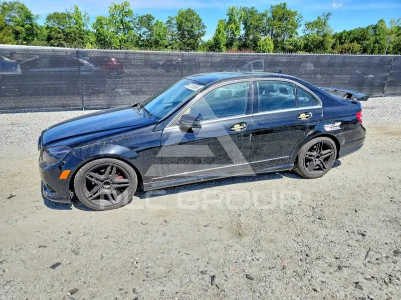 2010 Mercedes Benz C-Class фото