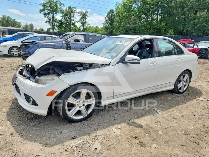 2010 Mercedes Benz C-Class фото