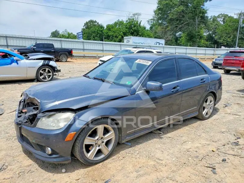 2010 Mercedes Benz C-Class фото