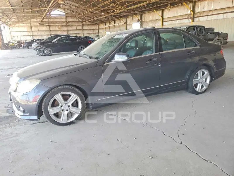2010 Mercedes Benz C-Class фото
