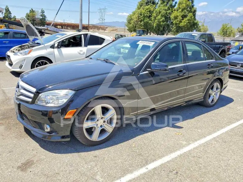 2010 Mercedes Benz C-Class фото