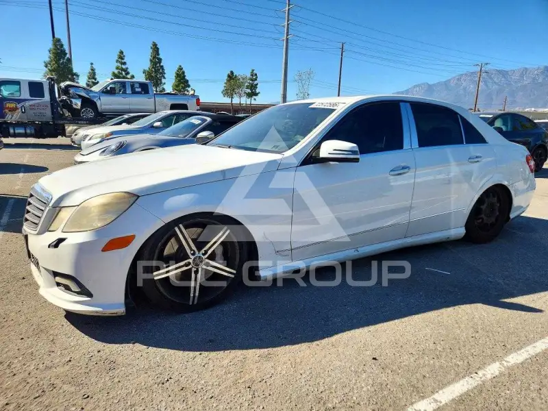 2010 Mercedes Benz E-Class фото