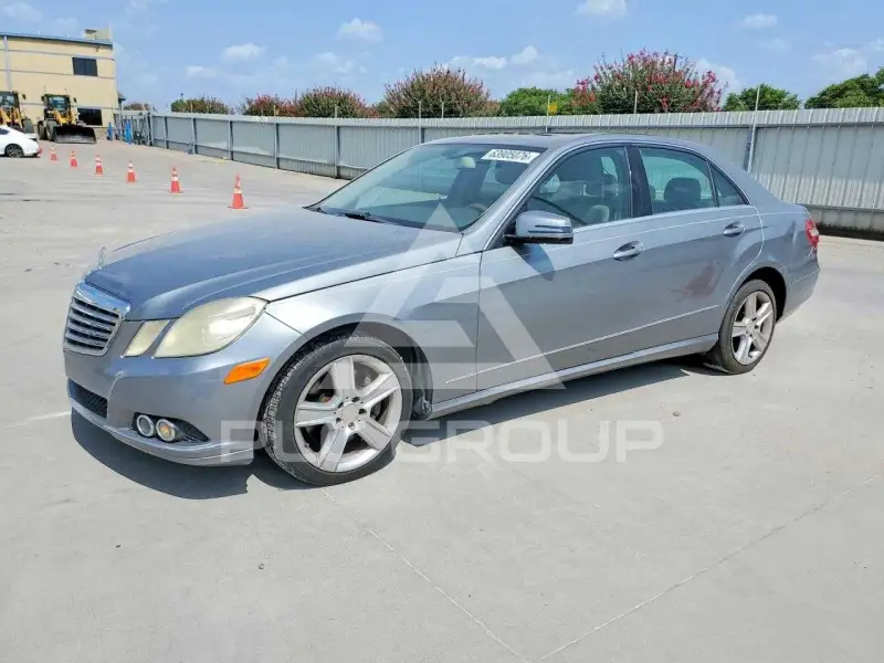 2010 Mercedes Benz E-Class фото