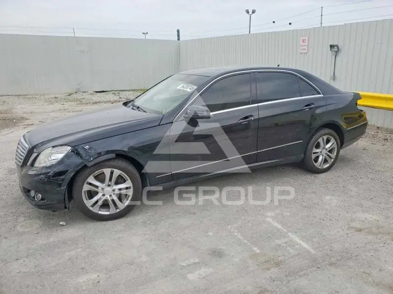2010 Mercedes Benz E-Class фото