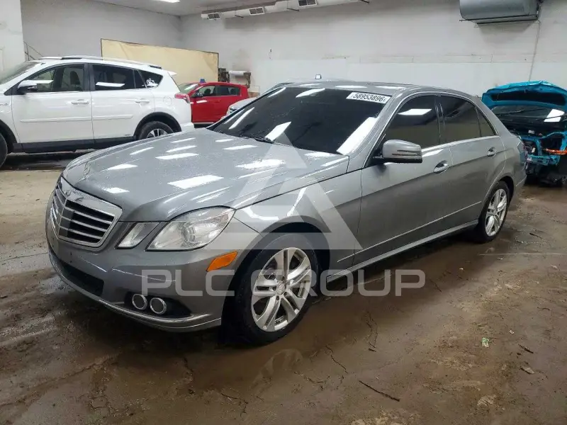 2010 Mercedes Benz E-Class фото