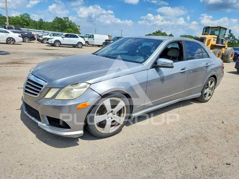 2010 Mercedes Benz E-Class photo