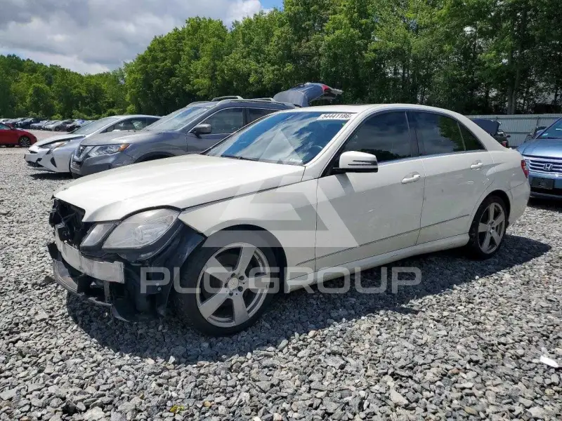 2010 Mercedes Benz E-Class фото