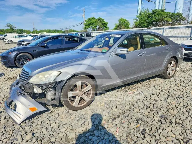 2010 Mercedes Benz S-Class photo