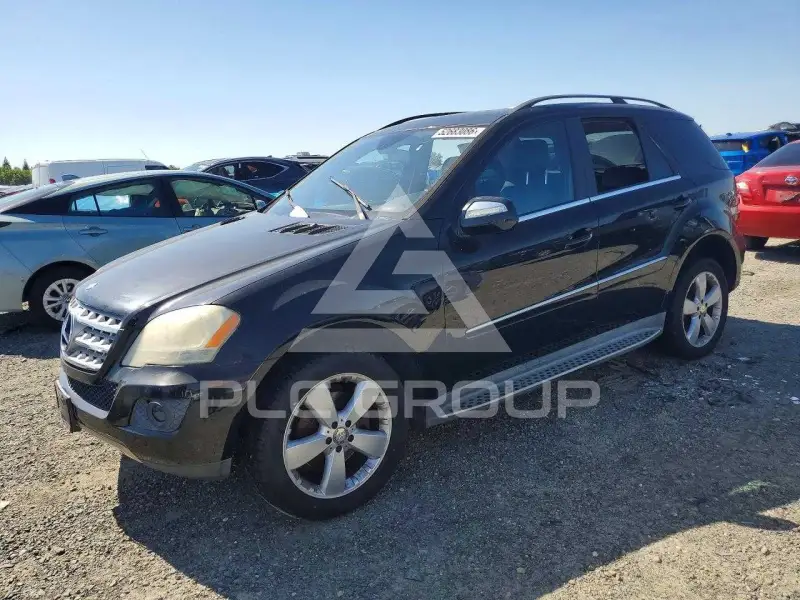 2010 Mercedes Benz M-Class фото
