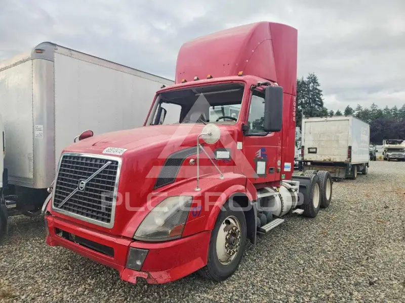2010 Volvo VNL photo