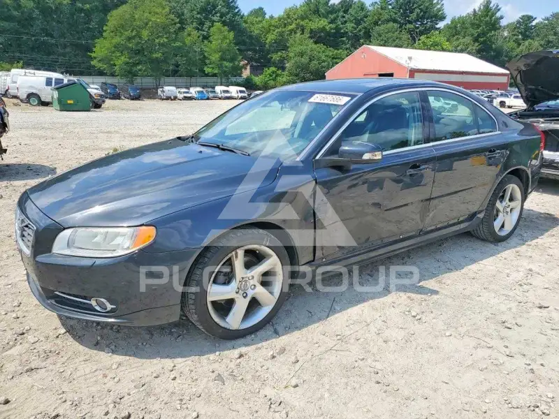 2010 Volvo S80 photo