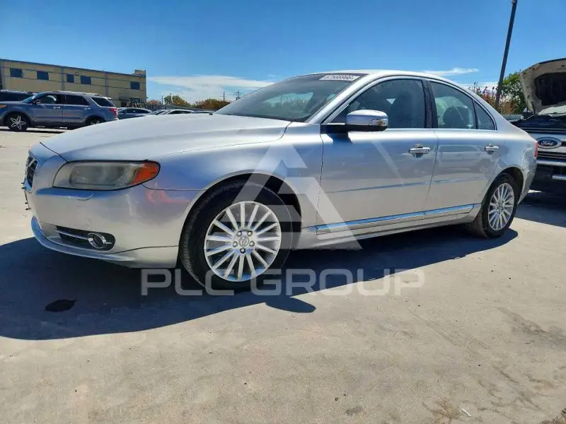 2010 Volvo S80 photo