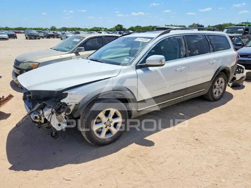 2010 Volvo XC70 photo