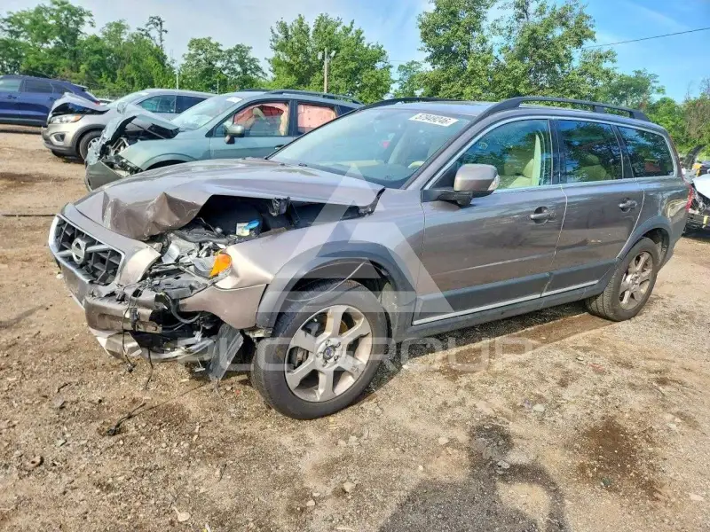 2010 Volvo XC70 photo