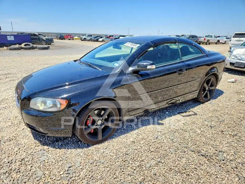 2010 Volvo C70 фото