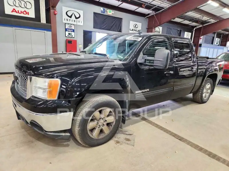 2010 GMC Sierra photo