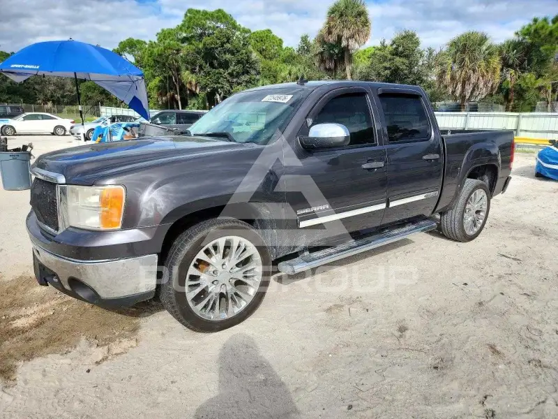2010 GMC Sierra photo