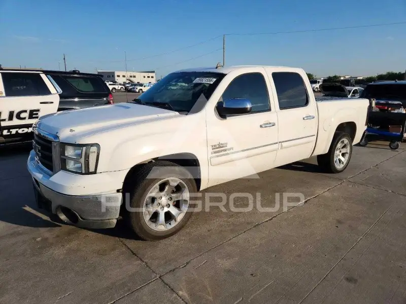 2010 GMC Sierra photo