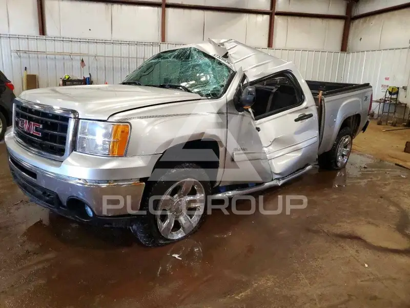 2010 GMC Sierra photo