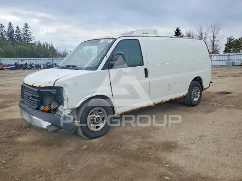 2010 GMC Savana фото