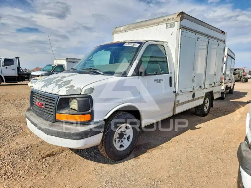 2010 GMC Savana фото